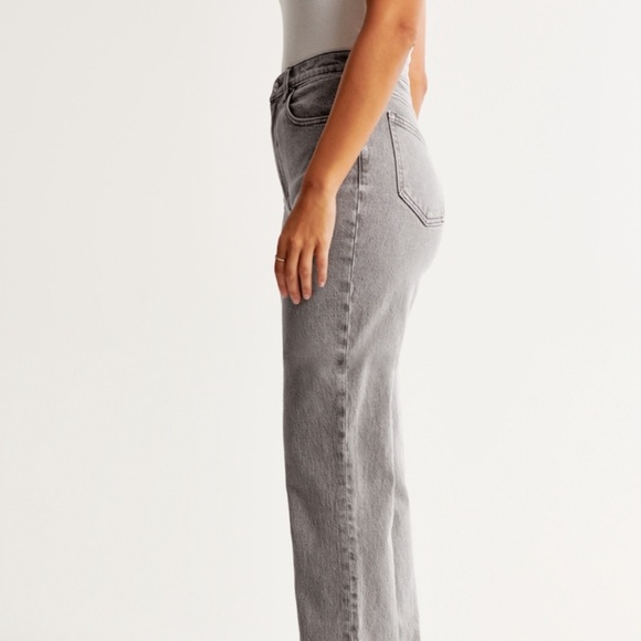 Abercrombie & Fitch curve love ultra high rise 90’a straight jean - Picture 4 of 12